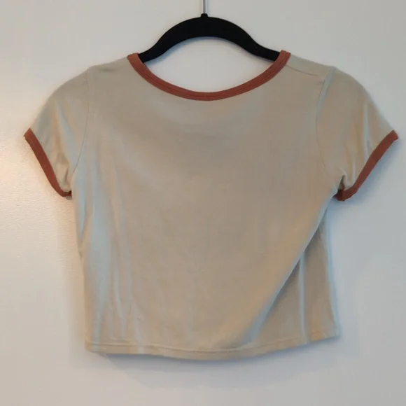 Never Underestimate the Power of a Woman Crop - Picture 2 of 3